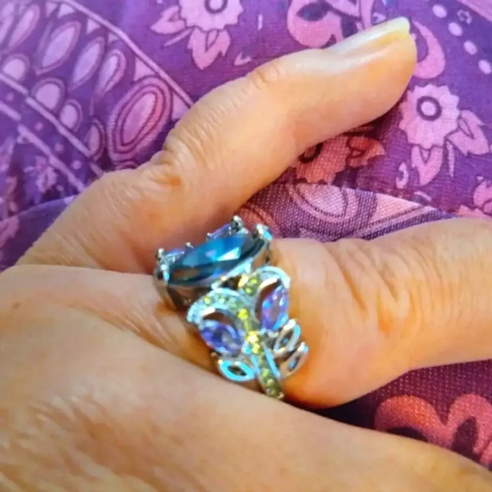Ladies Gorgeous Lab Created Diamond Vintage Promise/Wedding Ring